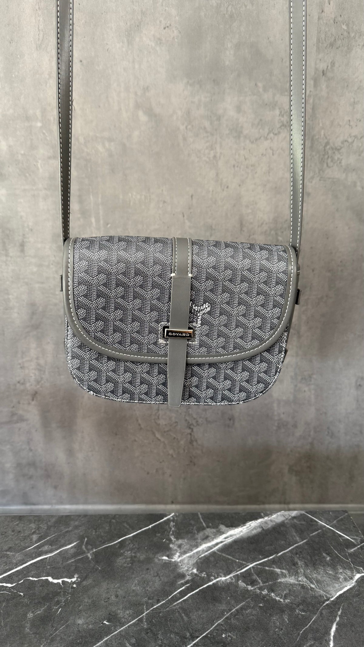 GYRD GRIS CON CUERDA